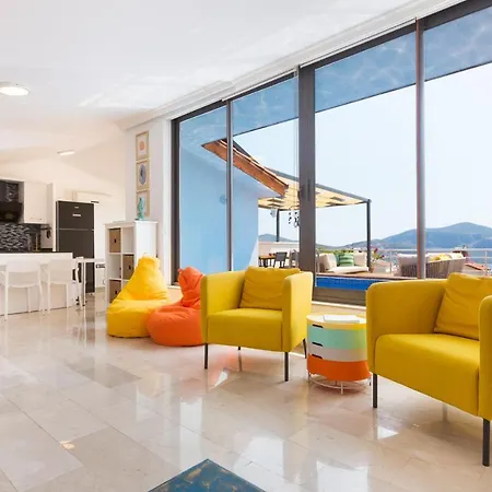 Tiki Kaş